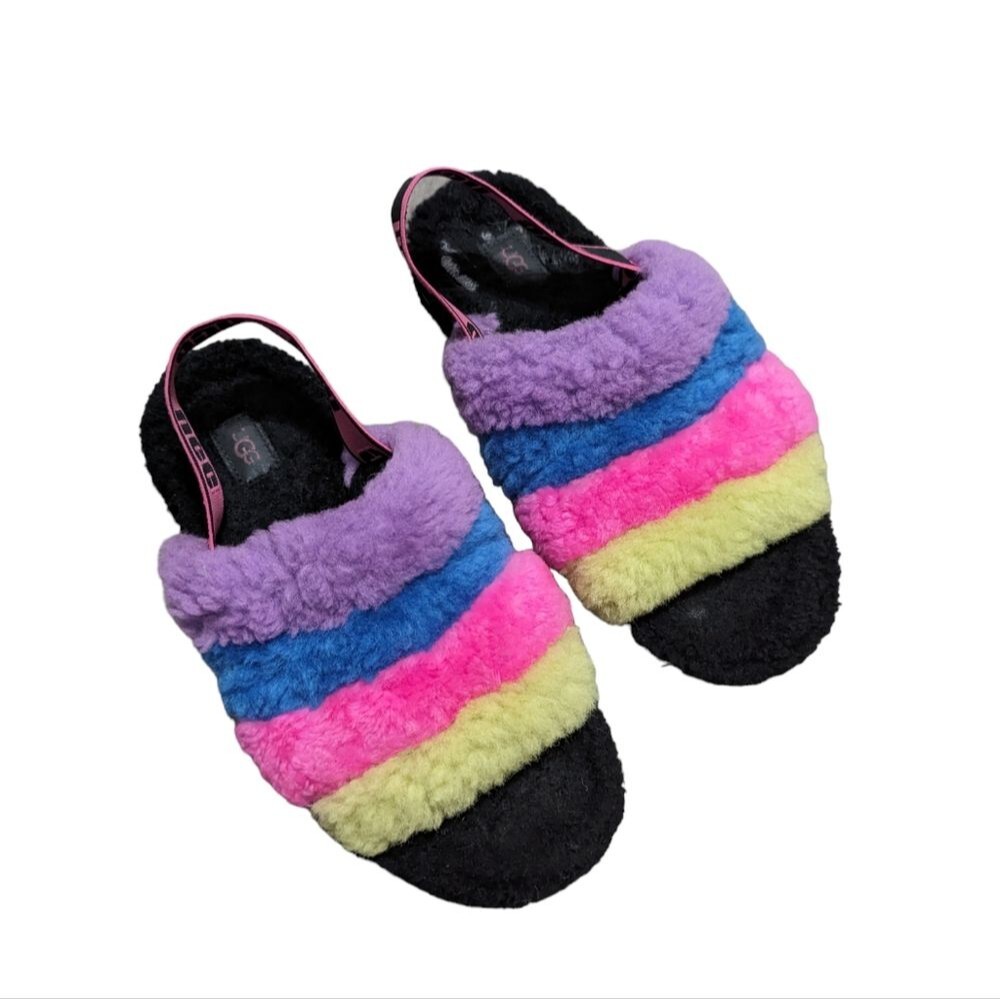 Ugg Fluff Yeah slide slippers size 9